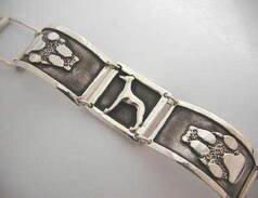 Standing Greyhound with Paws Link Bracelet