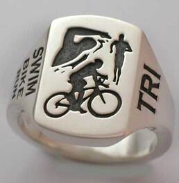 Triathlon Figures Signet Style Ring